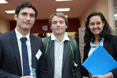 Étudiants chez NEOMA pour The Good Job® – le mode d’emploi pour trouver le bon emploi